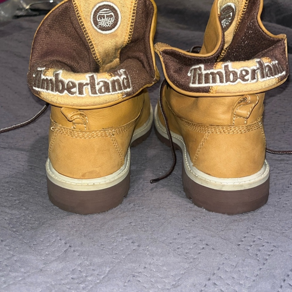 Roll top Timberland boots